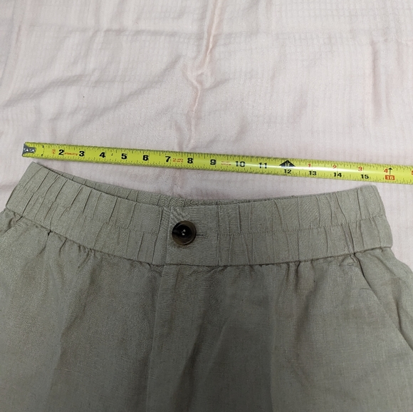 Linen Shorts - Like New - Picture 8 of 8